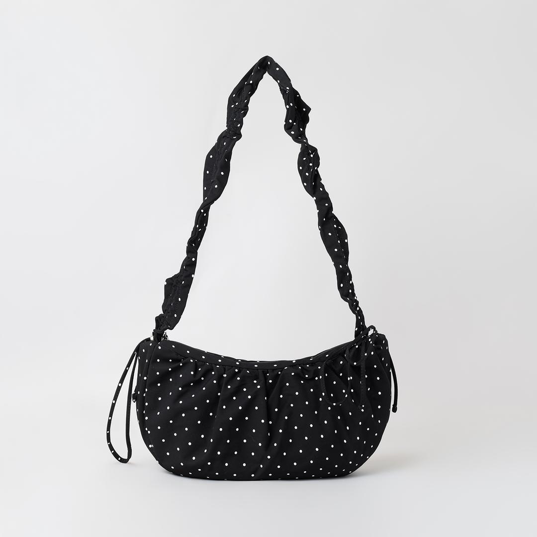 스파오 시어서커 셔링 스트링 호보백_SPAKGA9A71