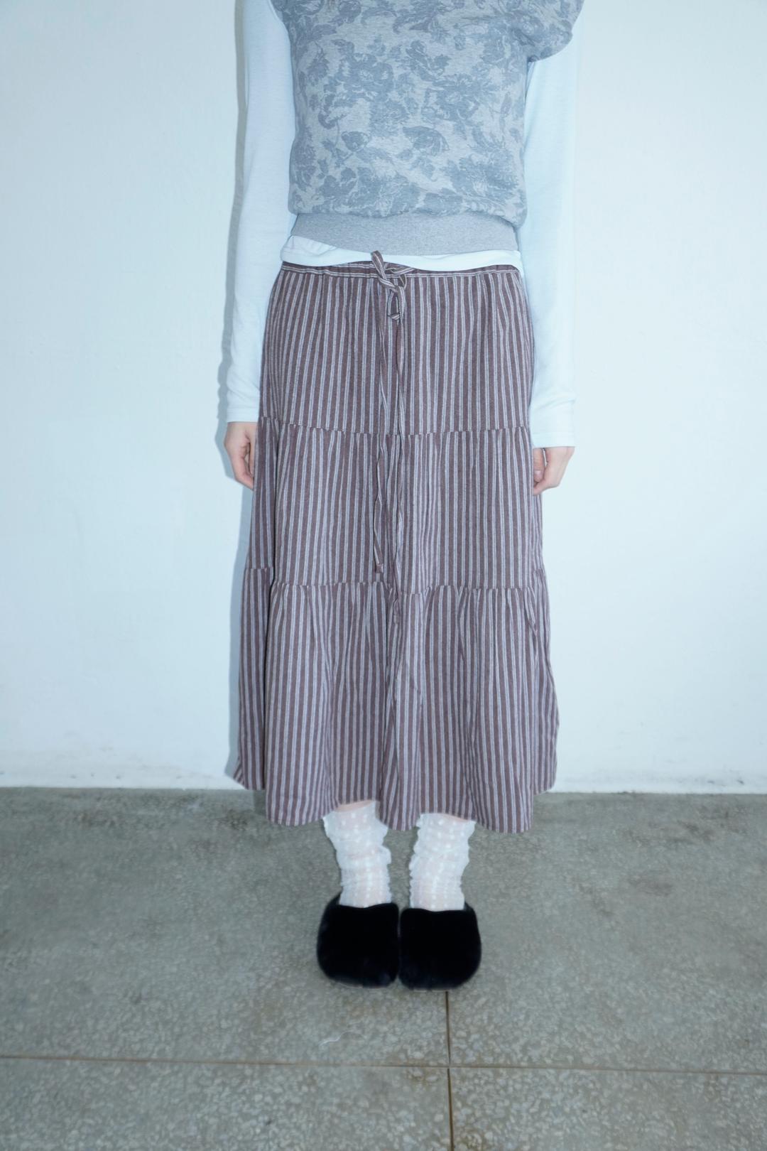 striped long skirt - 2 colors