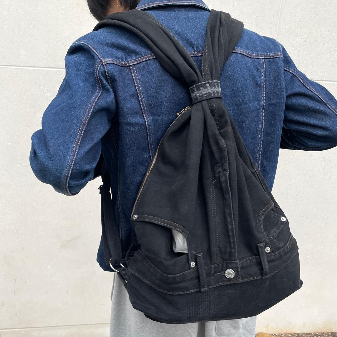 levis jeans backpack (black)