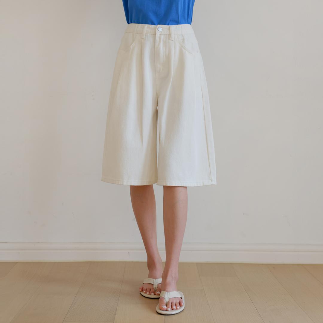 2TYPE군살보정 핀턱코튼 버뮤다팬츠