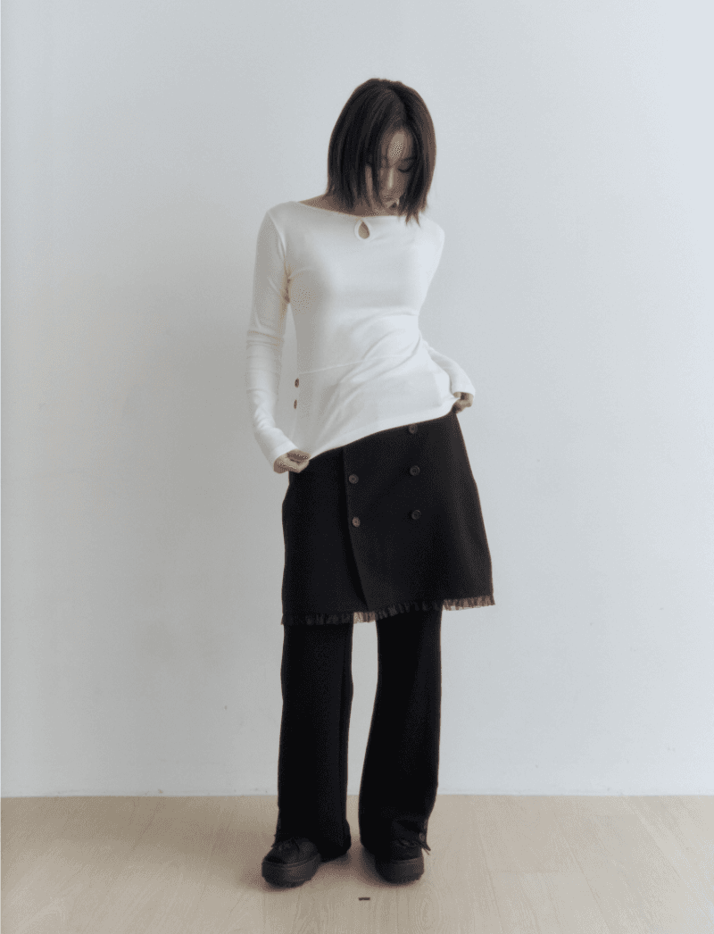 Button hole T-shirt white