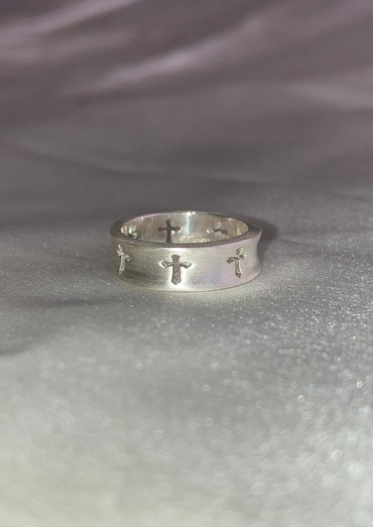 cross hole ring slim
