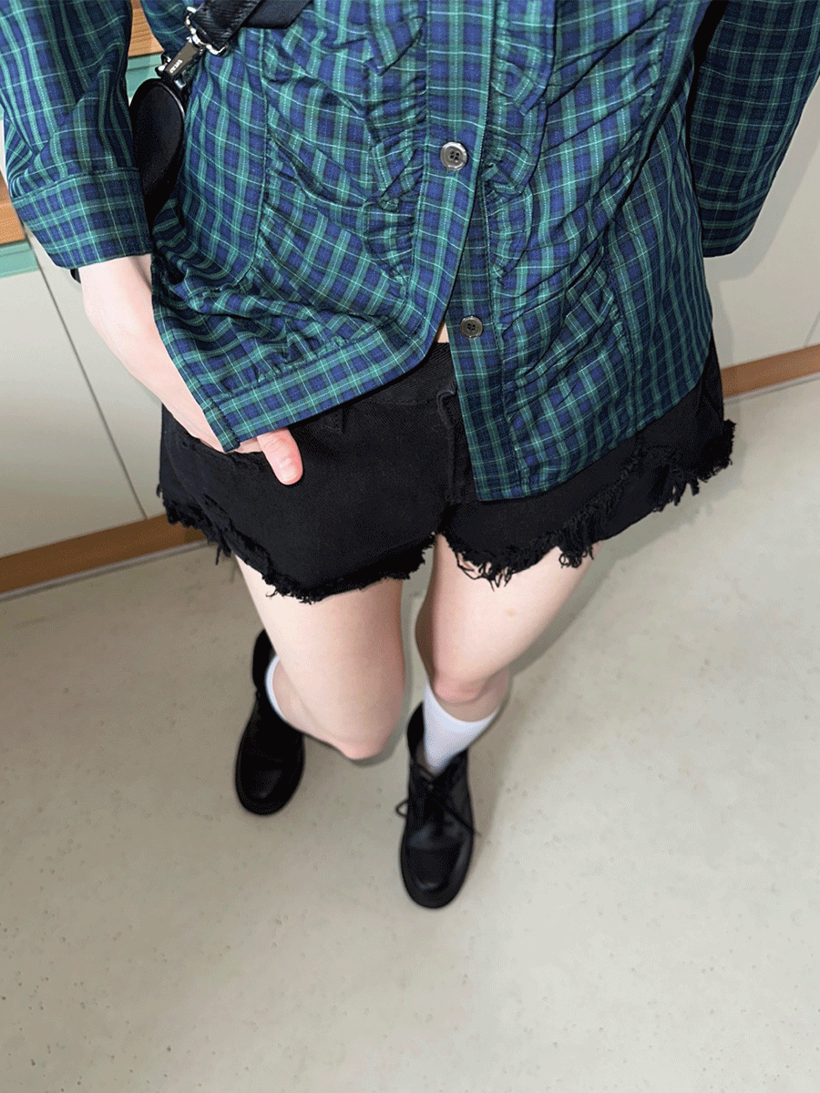 Damaged low cotton shorts