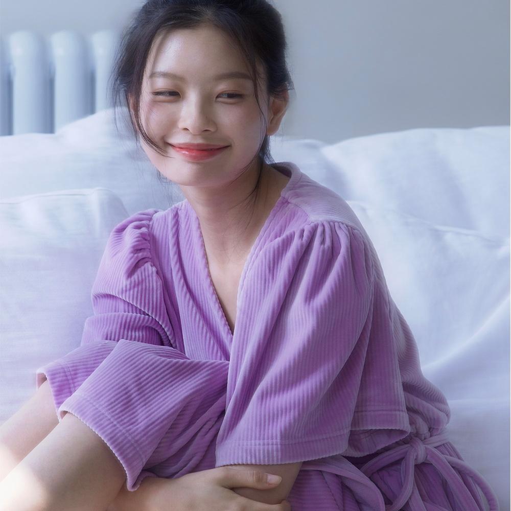 room no.304 Alice purple