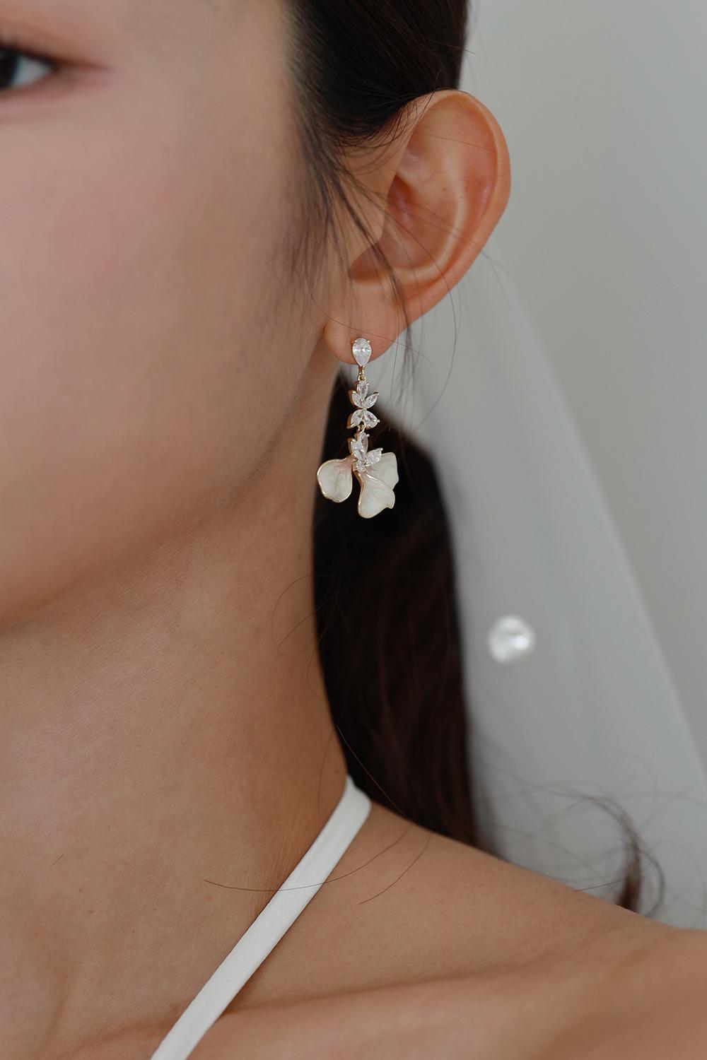 멜라니 드롭 귀걸이 ERB1212