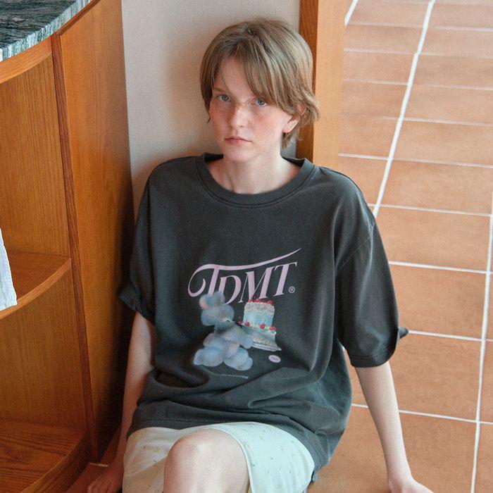 CAKE BEAR TEE (CHARCOAL)