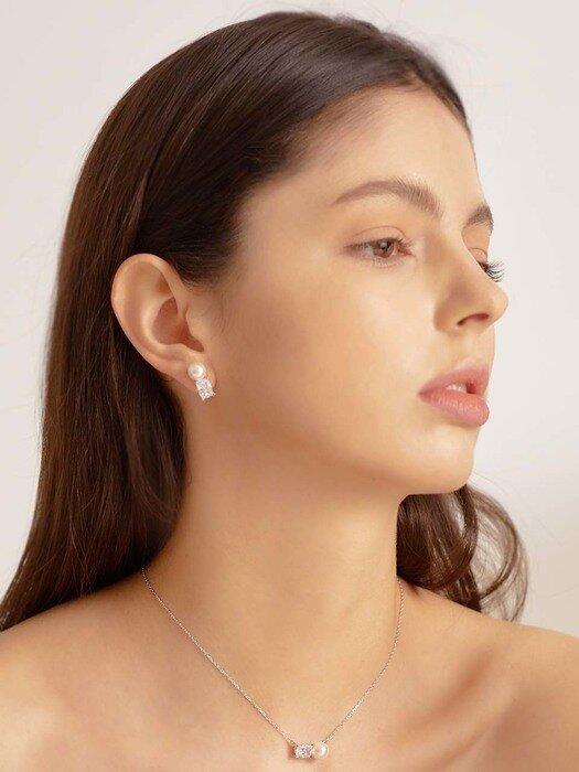 빅토리아 쿠션 & 펄 귀걸이 (Victoria Cushion & Pearl Earrings)