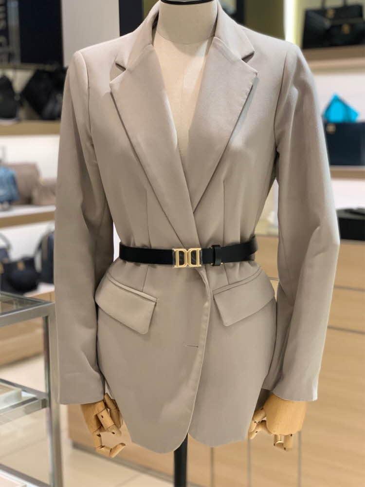 [닥스] 블랙 가죽 후드버클 여성벨트 -DBBE2E793BK