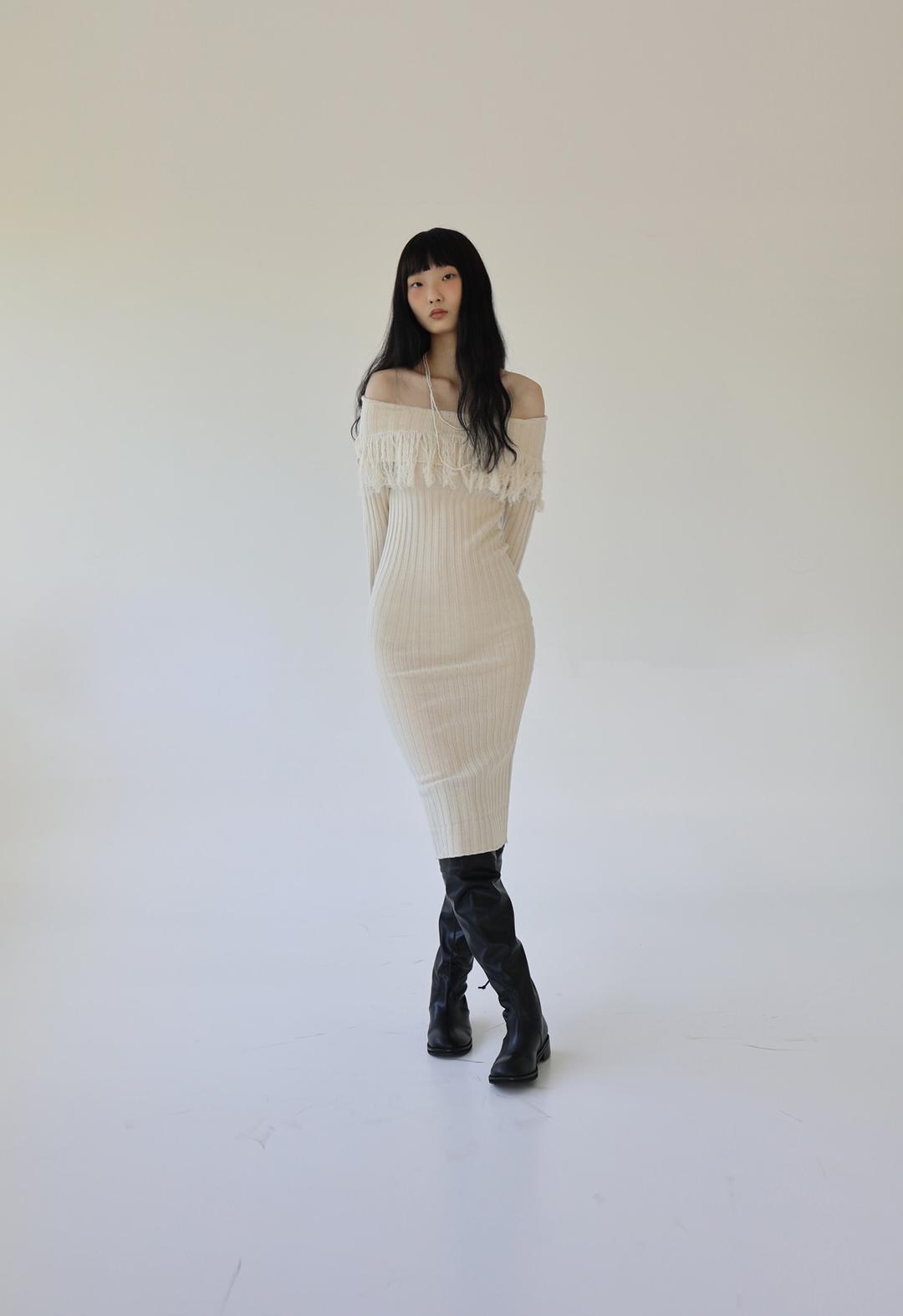 Offshoulder Fringed Knit Long Dress, 4color