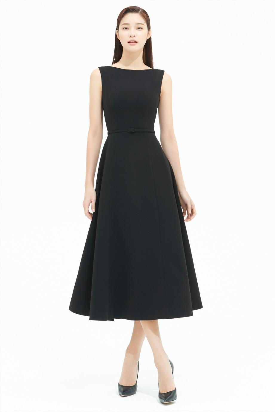 CREPE BOAT NECKLINE SLEEVELESS FLARE DRESS