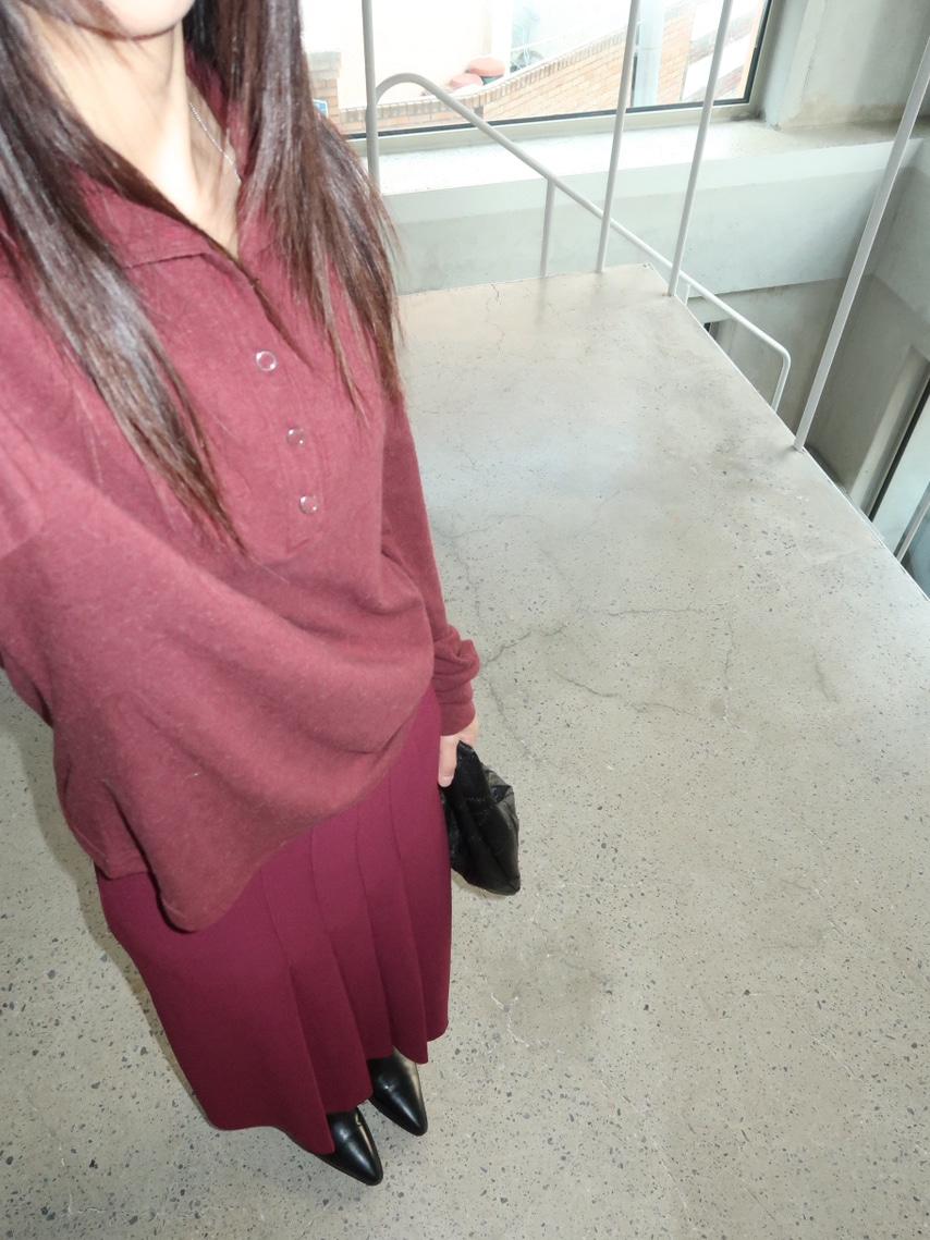 COLOR BUTTON COLLARED TEE