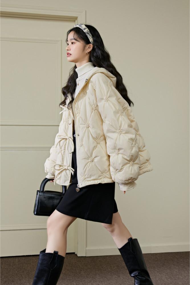 [KUOSE 쿠오세] 리본 푸퍼 자켓 / 오리털 패딩 점퍼 KSC2308001