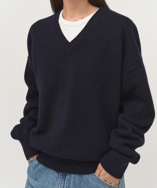 Whole Garment V Neck Knit Navy