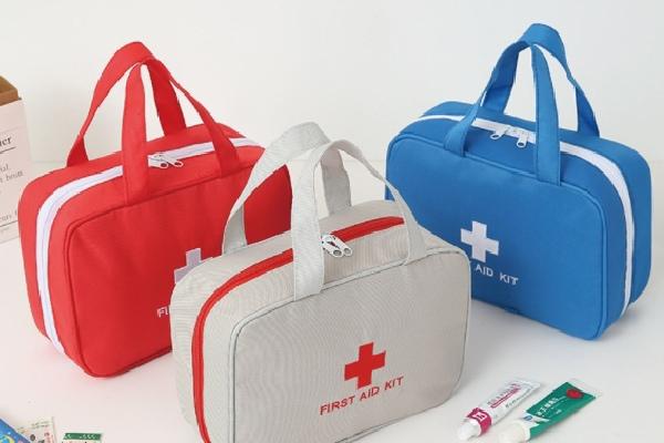 가방속에 응급실 구급상자 구급가방 휴대용약통 약상자 응급키트 3color