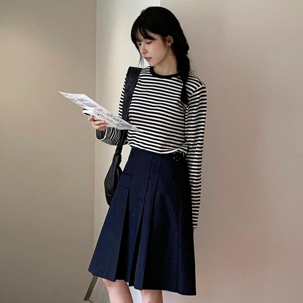 U Pleats Leather Detail Skirt_2colors