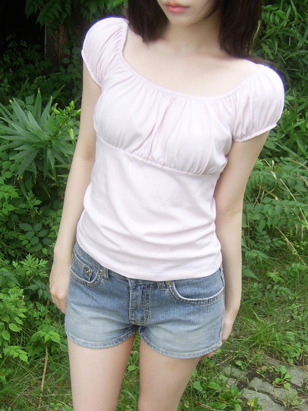 젤레나 powder shirring tee