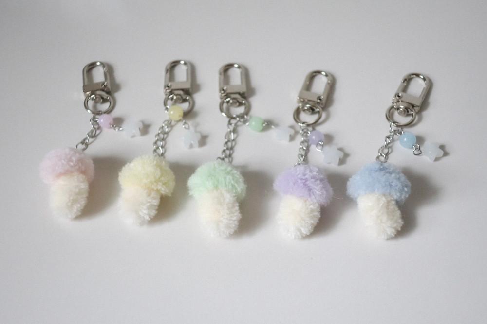 꼬마 버섯 핸드메이드 모루 키링