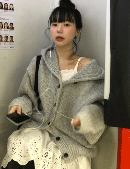 빈블 [오버핏/러블리🩶] 메듀카 루즈핏 니트 후드 가디건