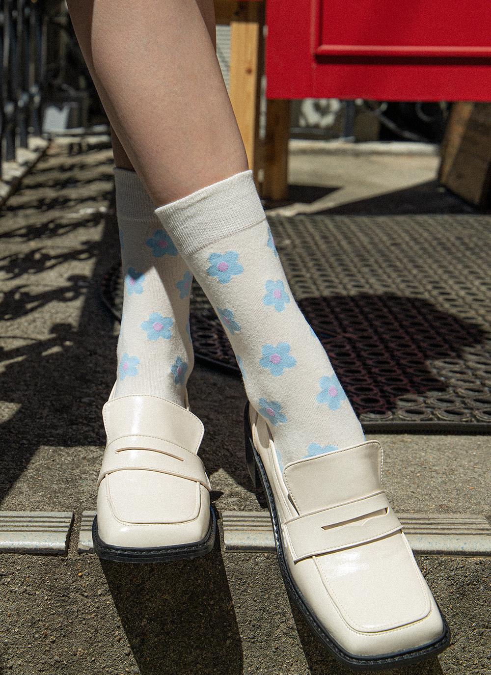 patterned flower _ ivory&blue