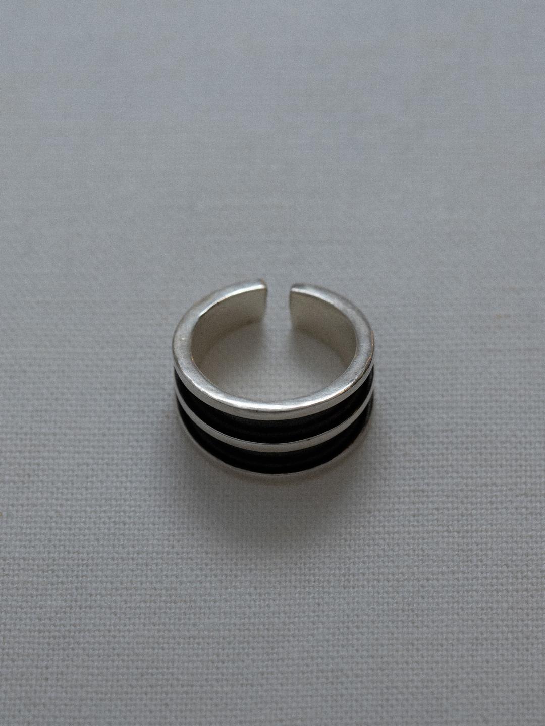 080 Eternity Ring BLACK