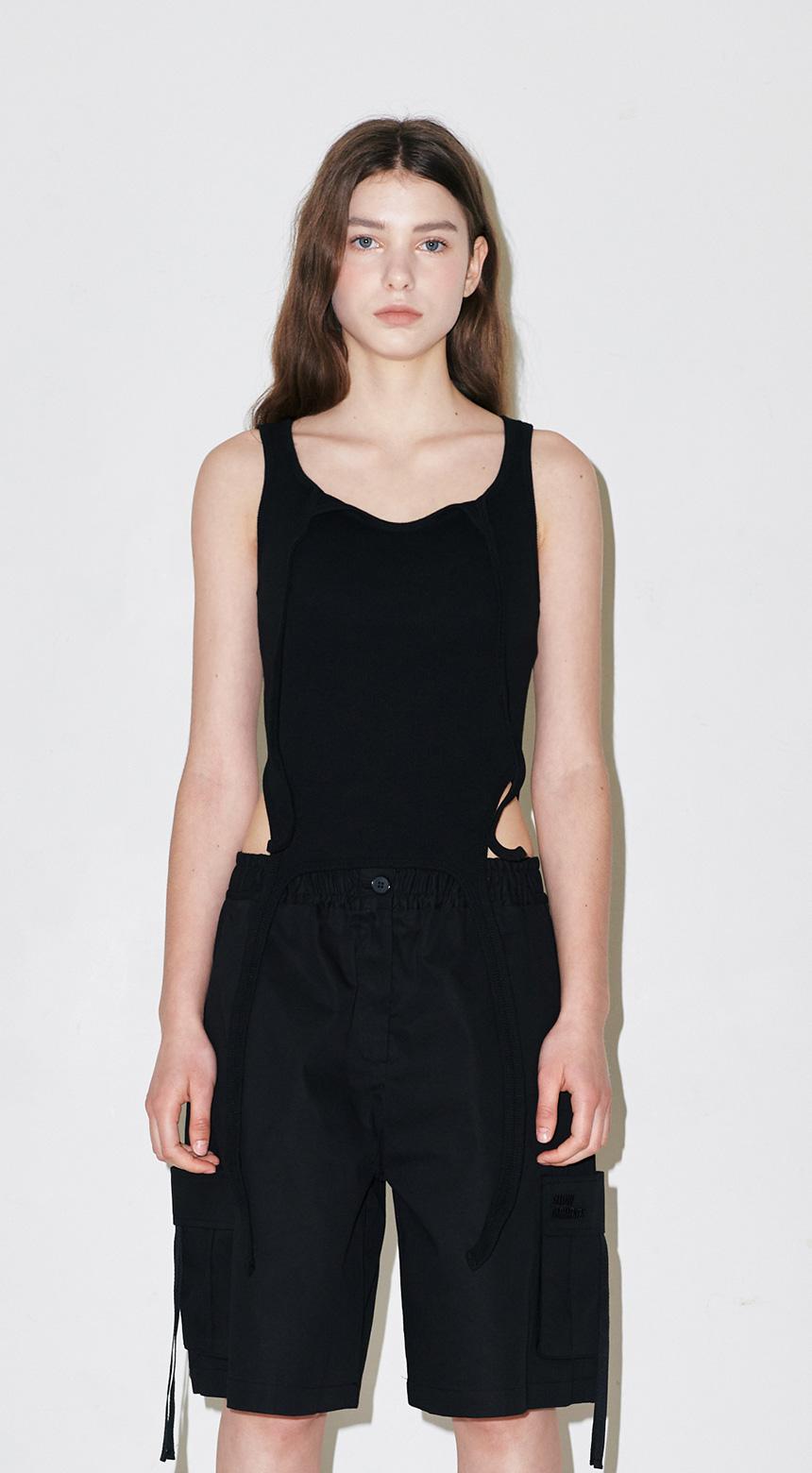GARTER SLEEVELESS TOP - BLACK
