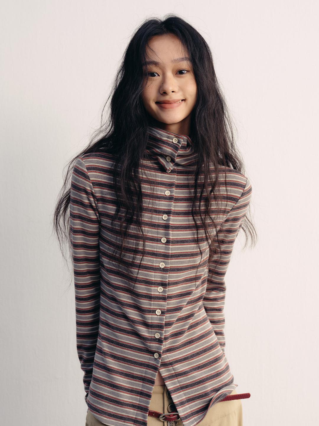 lvetong Stripe Button Turtleneck Top