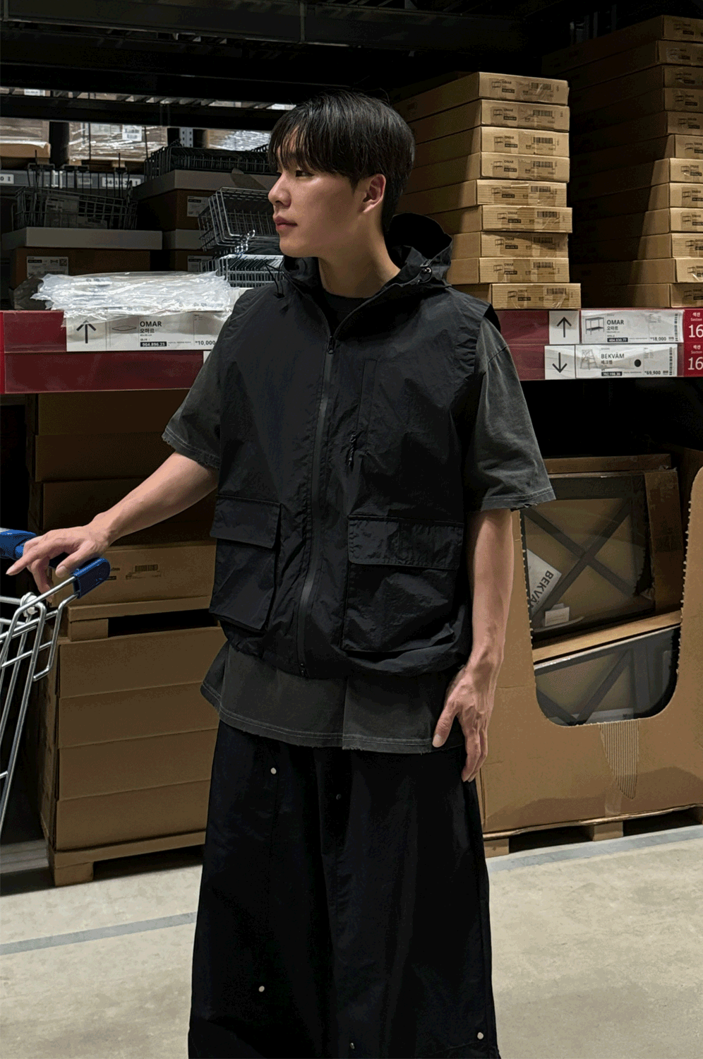 멀티 포켓 후드 베스트