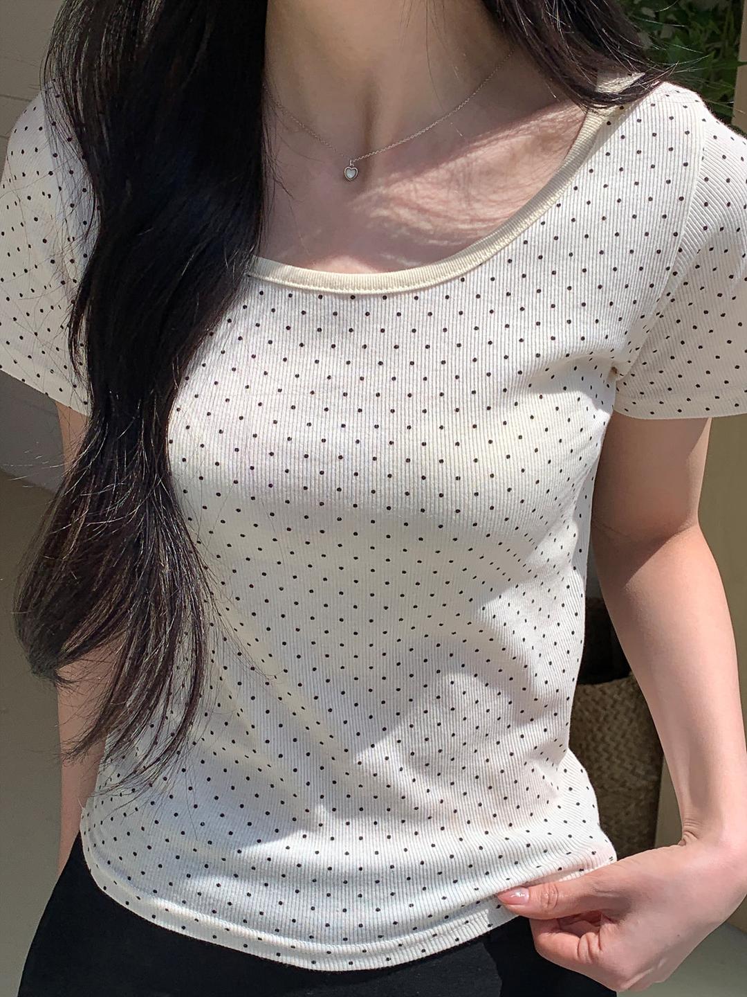 [봄/여름/레이어드] 위스퍼 도트 U넥 데일리 기본 반팔 티셔츠