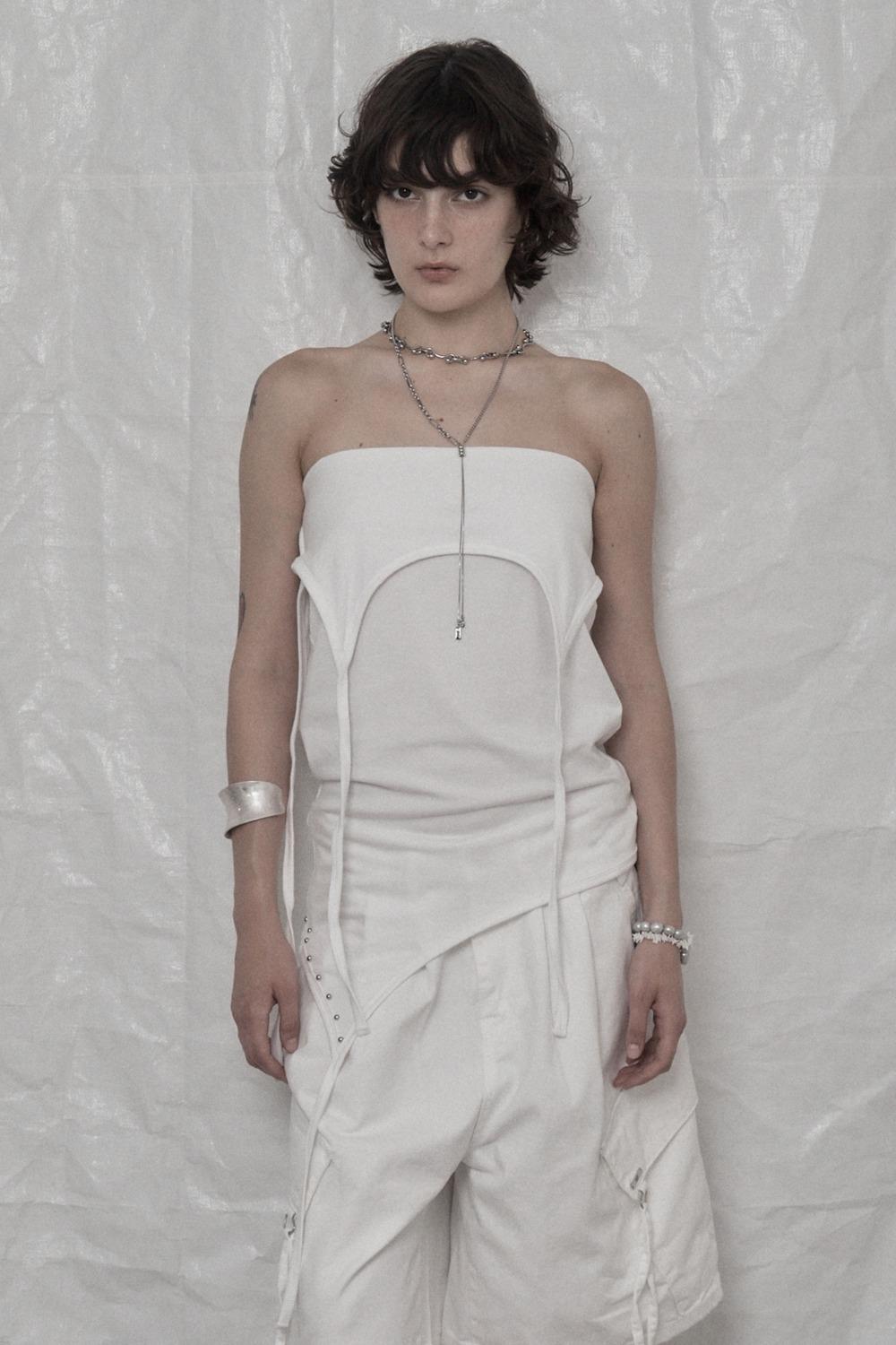 STUD SIDE LAYERED SLEEVELESS WHITE