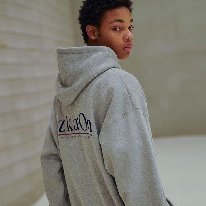 [에즈카톤][쭈리/기모 선택] 섹션 후드 그레이 YMHD6556 / YMHD6610