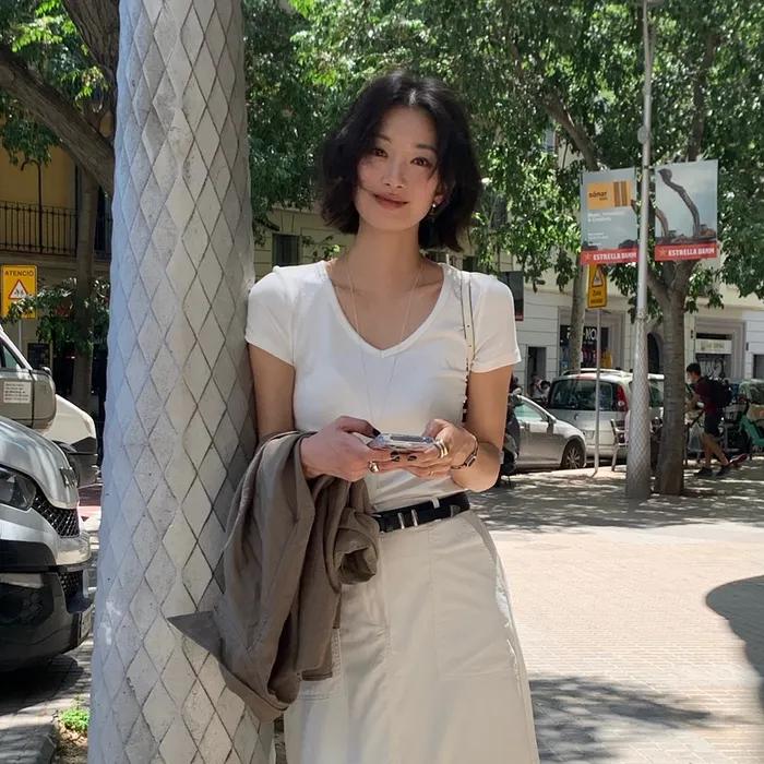 [한겨레 PICK] SITP5202 레트로 브이넥 슬림 반팔티_Ivory