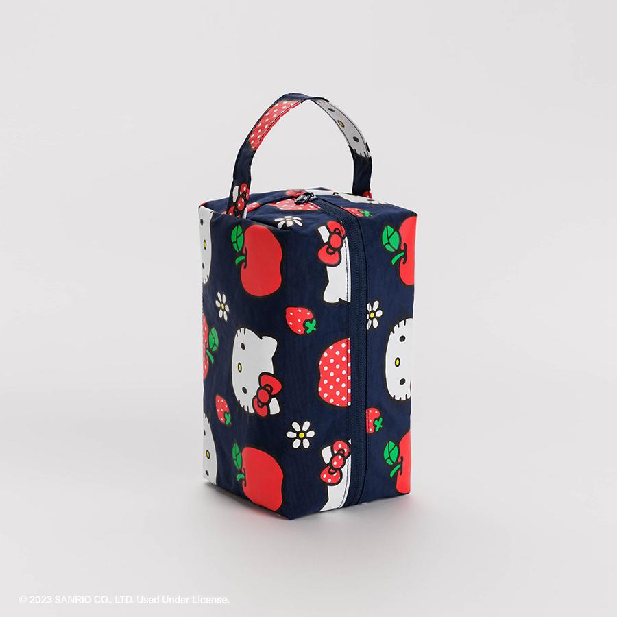 바쿠 Dopp Kit HELLO KITTY APPLE
