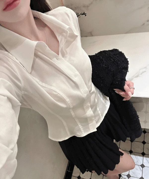 [몸매보정] 라인 핀턱 셔츠 - 1color