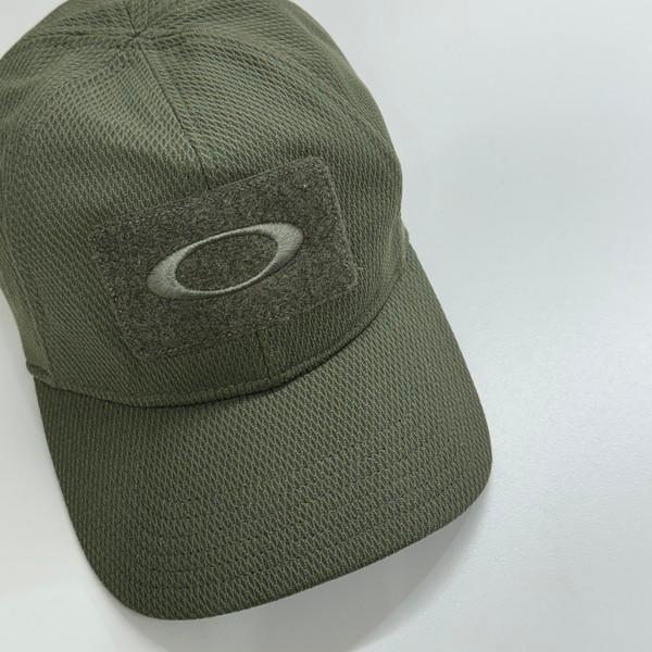 Oakley cap
