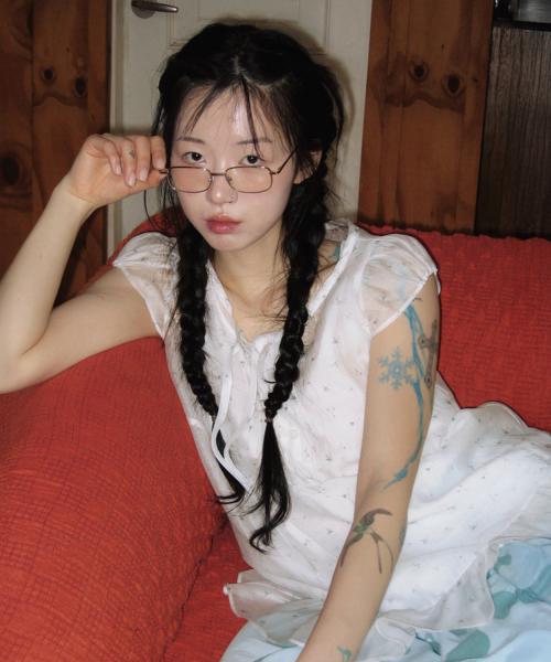 모리 핀턱 블라우스_화이트