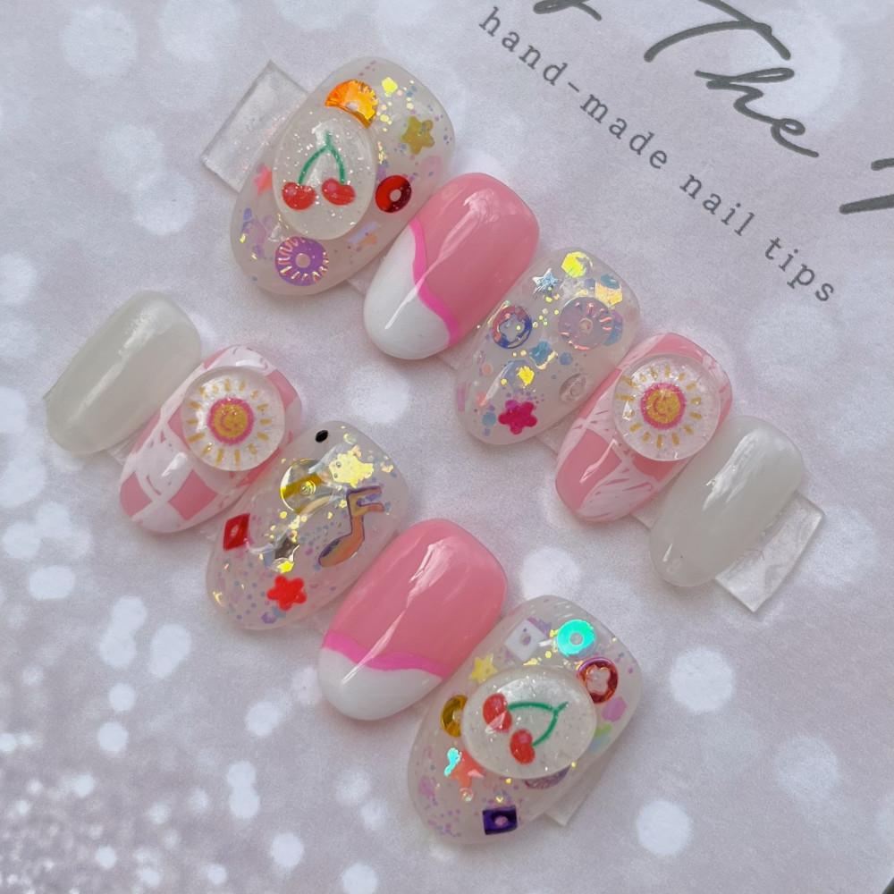 수제 네일팁 귀여운 키치 스톤 붙이는 드로잉 네일