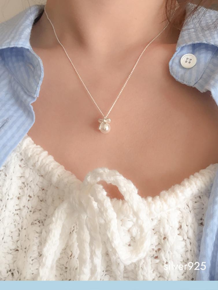 (모앳/목걸이) ribbon drop necklace (silver925)(입고지연) 실버925은목걸이 리본진주실버네크리스