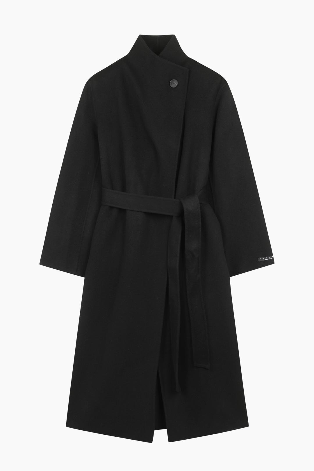 샬롯 숄카라 벨티드 롱 코트