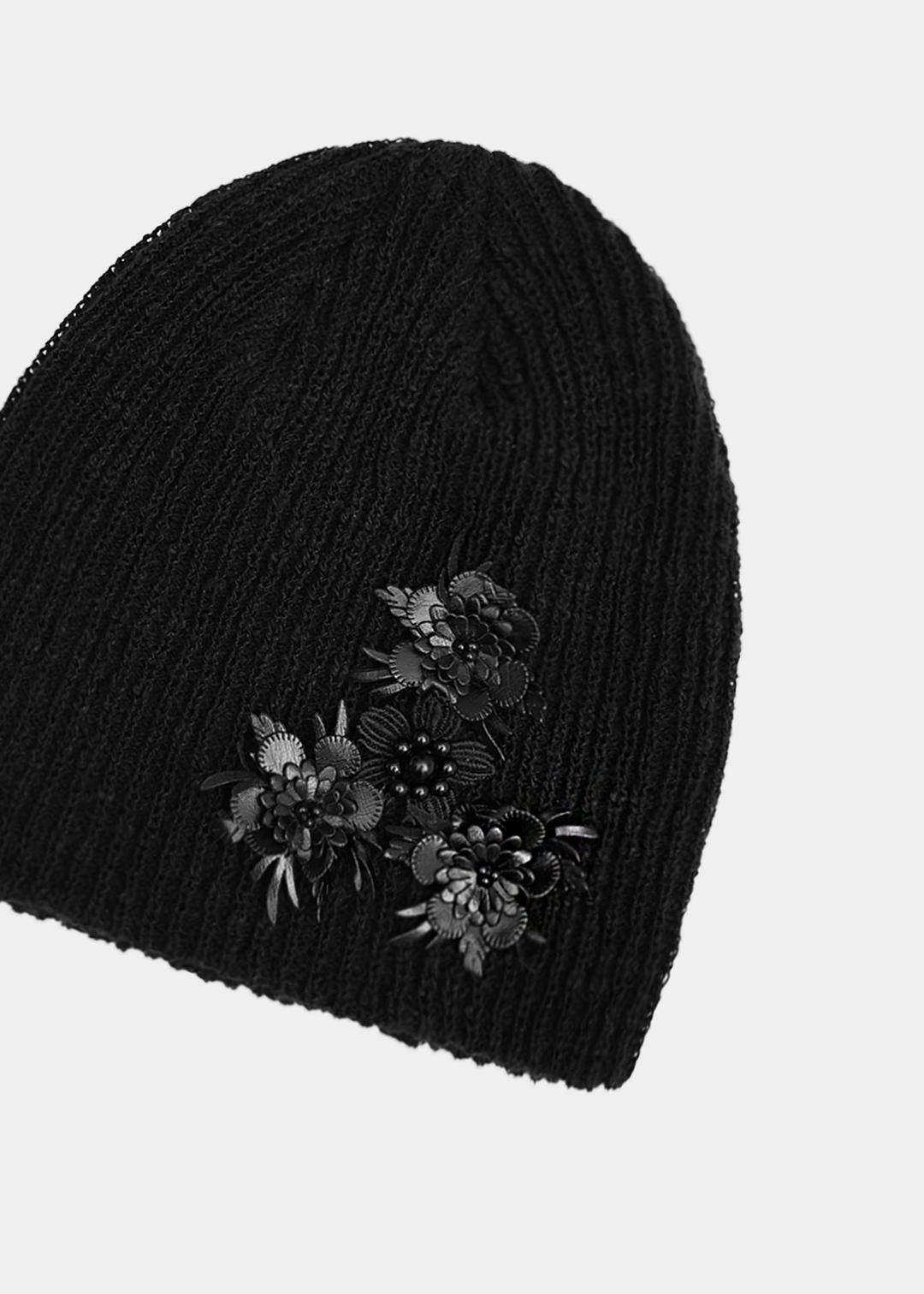 FLOWER PATCH BEANIE - BLACK