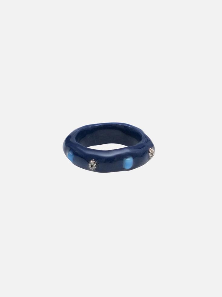 round space ring