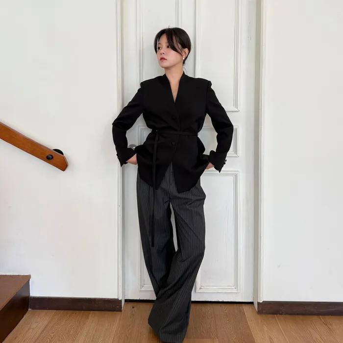 [차지혜 착용] V-NECK TAILORED JACKET (BLACK)