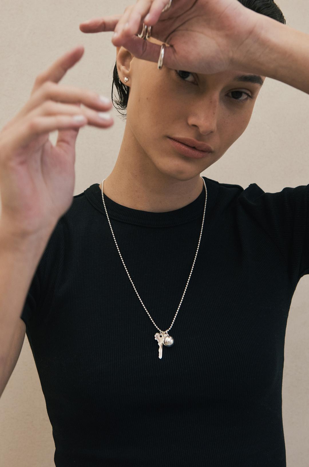 [✓지젤 착용] Heart Key Necklace