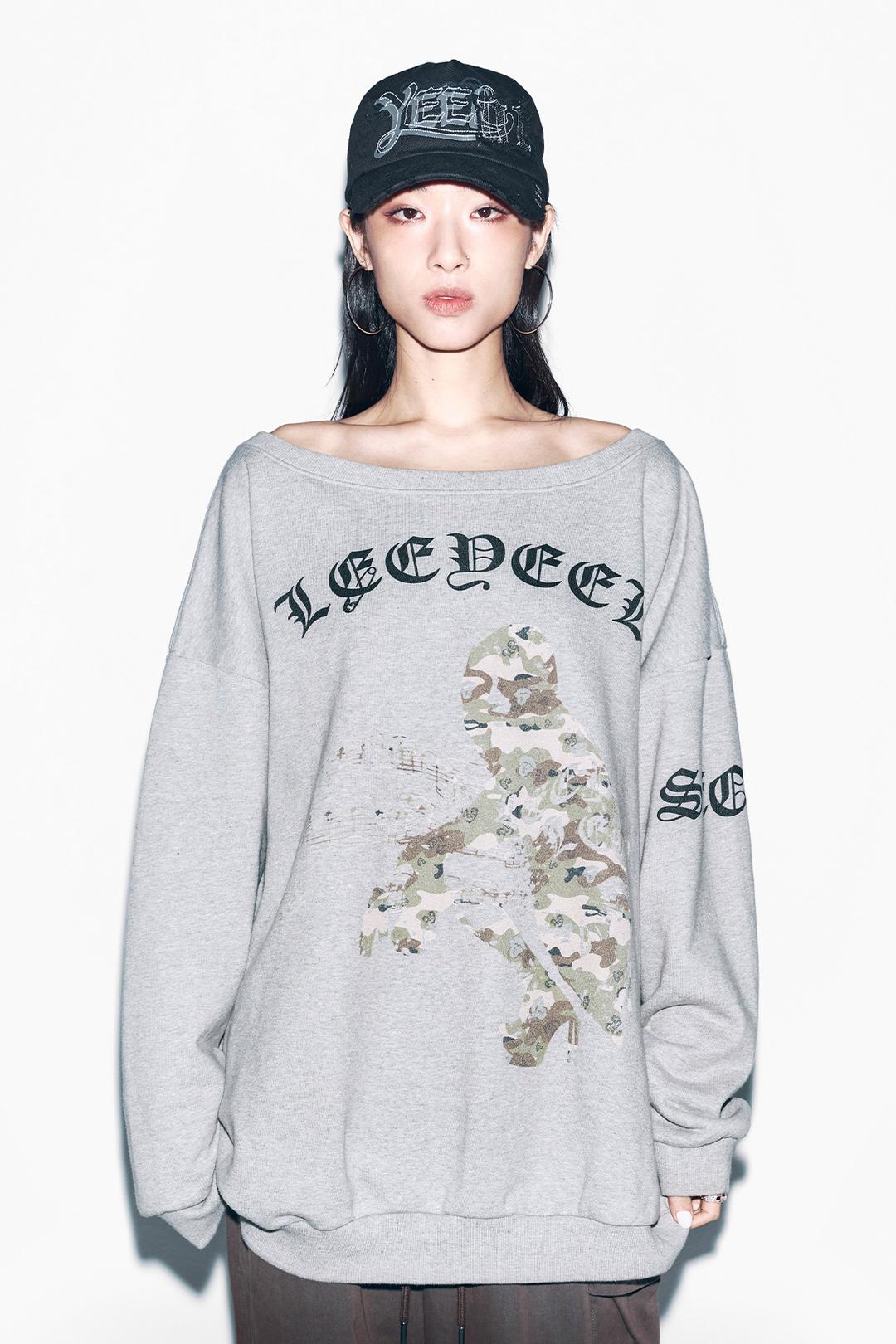 GRAPHICS OFF-SHOULDER SWEATSHIRT GREY