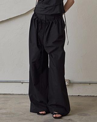 [ADELIO, LEADE TO LOVE] dry cotton layered shirring pants, black