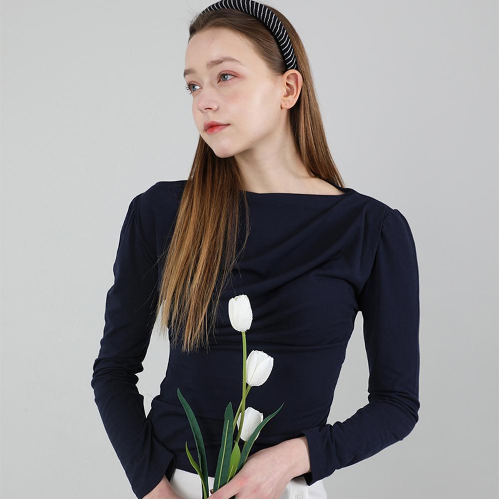 까트린 드레이프 퍼프 셔링 티셔츠 네이비