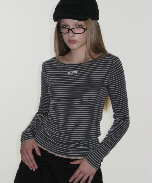 스트라이프 베이직 보트넥 탑_차콜