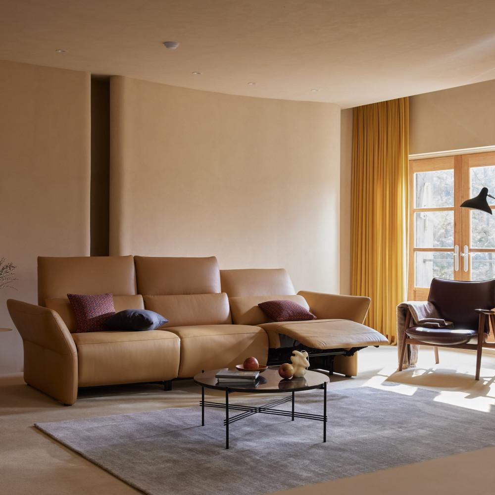 [알로소] 로바 4인용 리클라이너 소프트 토넬로 가죽 소파