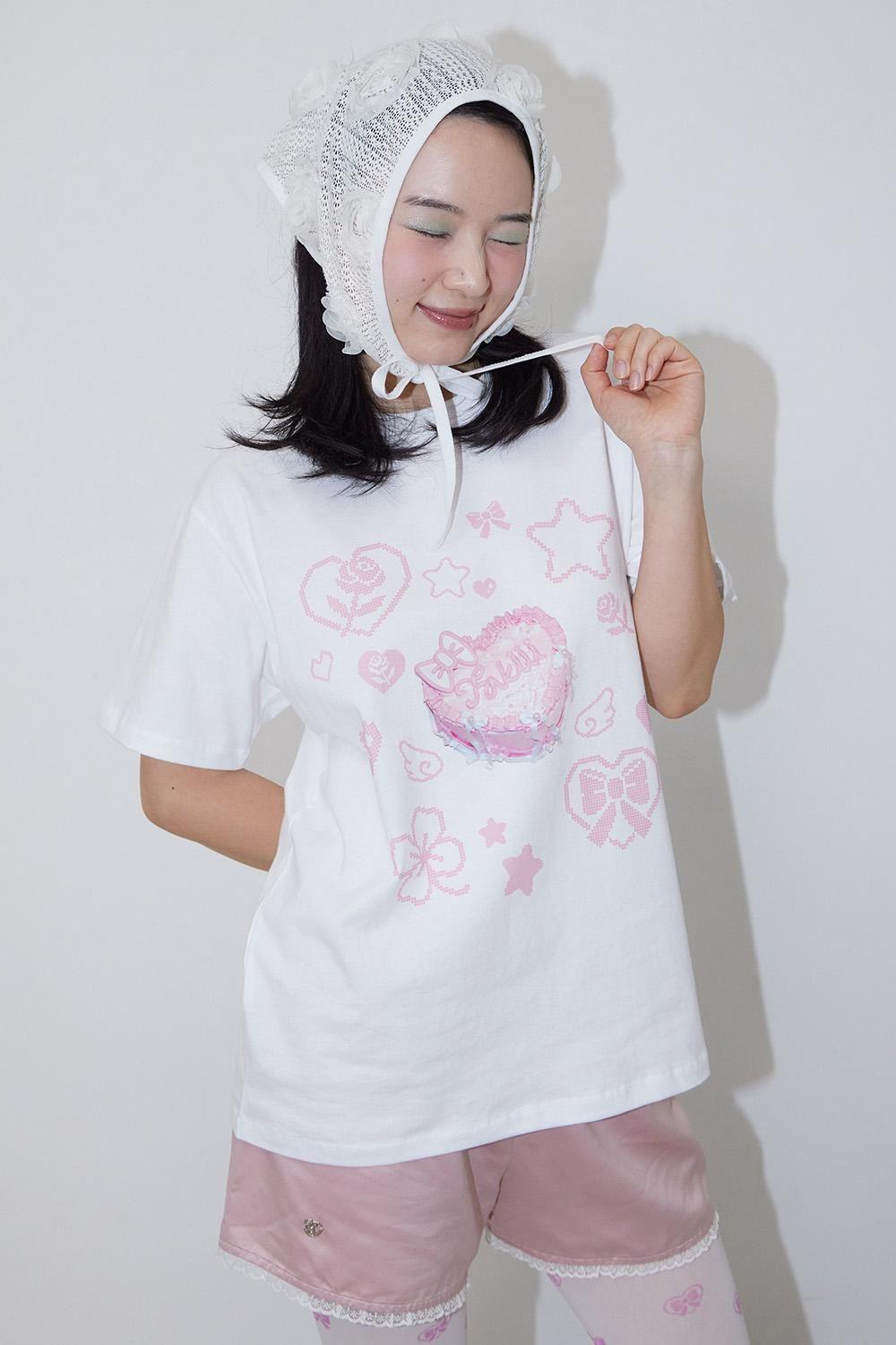 [FAKIII] Pink Heart Cake Pixel T-shirt_WHITE