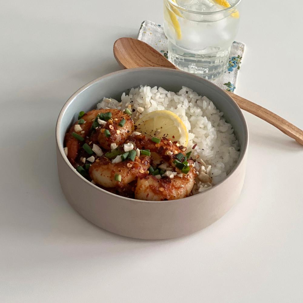 구름 깊은 원형볼