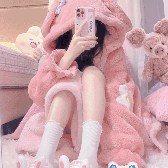 극세사 수면 잠옷 파자마 겨울 가을 털 기모 후드티 퍼 패딩 수면바지 홈파티 여행 공주 일본 키치 키티 y2k 원피스 투피스 세트 캐릭터 인형 타올 크리스마스 마이 선물 멜로디